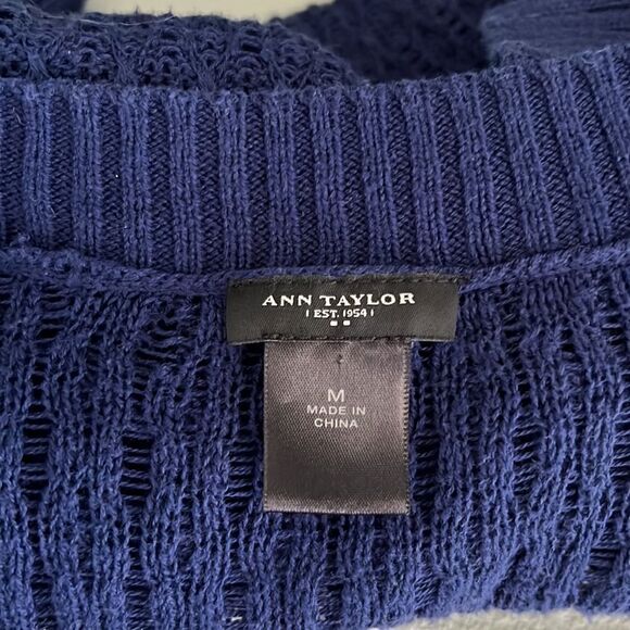 Sweater - Picture 4 of 4